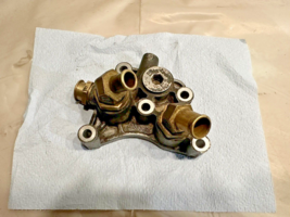 2015 Paccar MX13 diesel engine fuel diverter bracket 1889326 OEM - £36.24 GBP