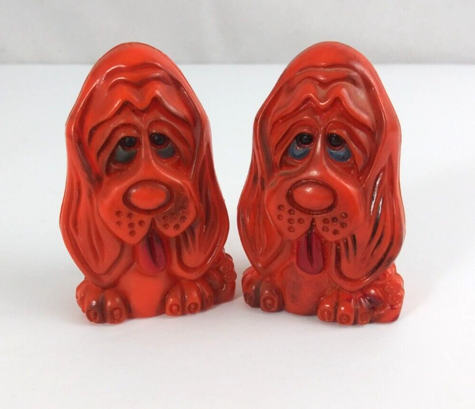 Vintage 1970s JSNY Orange Droopy Face Basset Hound Dog 3&quot; Salt &amp; Pepper ... - $12.86