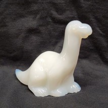 Fenton Made By Mosser Dinosaur Milk Glass Figurine White Milkglass 3.5&quot; - £58.25 GBP
