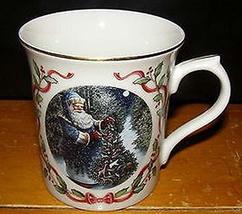 Lenox"Santa's Tree Of Life" The Magic Of Christmas Mug Porcelain, 24 Kt Gold - $24.63