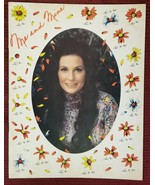 LORETTA LYNN - VINTAGE ME AND MINE CONCERT PROGRAM TOUR BOOK - VG+ TO MI... - $20.00