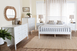 Laverne White Queen Size 5-Piece Bobbin Bedroom Set - $12,909.24 MXN