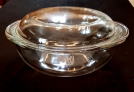 Pyrex Clear Glass Covered Casserole Bowl 024 2QT  Ovenware &amp; Dome Lid USA - £15.77 GBP