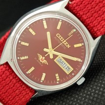 VINTAGE CITIZEN AUTOMATIC 8200 JAPAN MENS DAY/DATE RED WATCH 608k-a317252 - $22.00