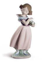 Lladro 01008734 Adorable Innocence Figurine New - £335.72 GBP