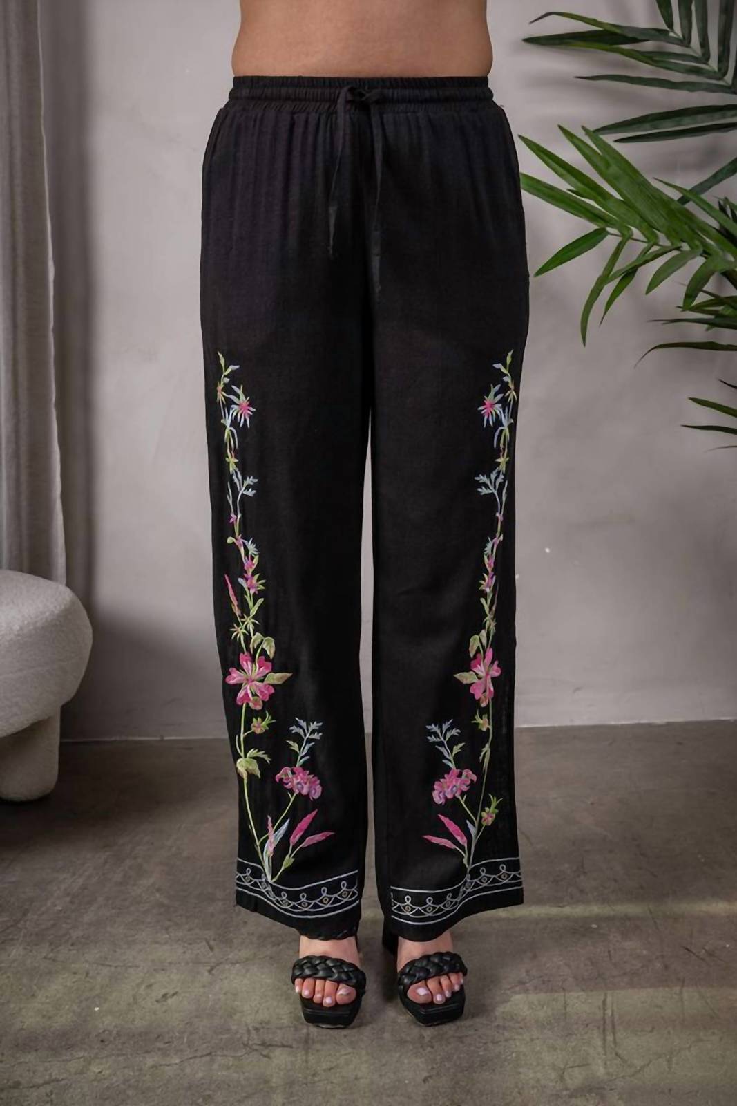 Paparazzi Women&#39;s Embroidered Split Leg Pant Black - $58.00