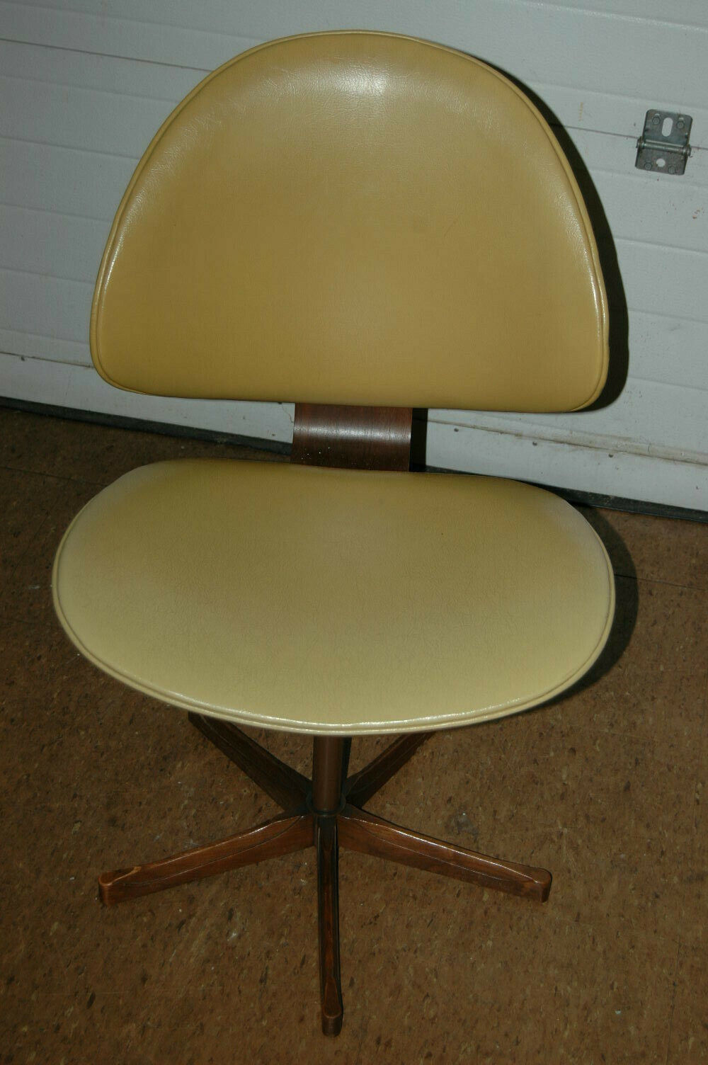 Primary image for Vintage Mid Century Bent Wood Plywood Office Chair Neat 33" Tall Yellow Cushion