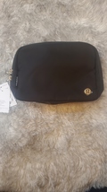 Brand New 2L Black Lululemon Everywhere Belt Bag - £18.37 GBP