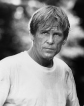 Nick Nolte in The Prince of Tides Portrait in White t-Shirt 16x20 Canvas - £54.84 GBP