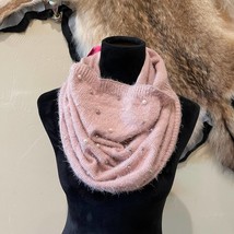 Betsey Johnson Funnel Infinity Fuzzy Light Pink and Pearls Scarf - £14.06 GBP