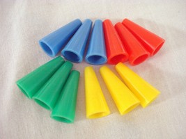 12 Cap the Hat plastic hats game parts from Cap the Hat Game Whitman 1965 - £6.29 GBP