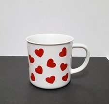 NEW Boston Warehouse Valentine&#39;s Red Hearts Mug 18 OZ Stoneware - £11.25 GBP