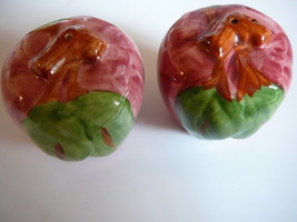Vintage Red Apples Salt &amp; Pepper Set Ceramic - £19.78 GBP