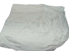 Arlin vintage USA cream baby blanket knit or crocheted scalloped center square - £15.57 GBP