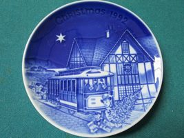 1992 PLATES CHRISTMAS IN AMERICA SAN FRANCISCO/SOUTHERN BELLE NEW PICK1 ... - £42.99 GBP