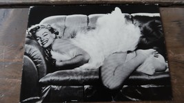 Vintage Marilyn Monroe Postcard 5.75 X 4 Inches - £2.36 GBP