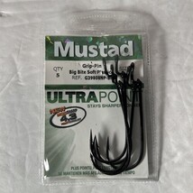 5 Mustad Grip-Pin Big Bite Soft Plastics G39808NP-BN Size 5/0 - $11.99