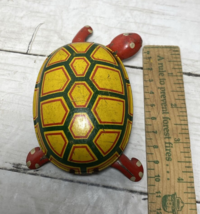 Vintage Tin Wind Up Clockwork Walking Toy Turtle - USA - - £18.55 GBP
