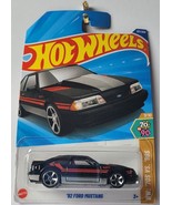 2025 Hot Wheels ‘92 Ford Mustang 127/250 HW: '70S VS. '90S Foxbody 5.0 G... - €8,15 EUR 2025 Hot Wheels ‘92 Ford Mustang 127/250 HW: '70S VS. '90S Foxbody 5.0 G... - €8,15 EUR