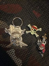 Lot 3 rare Disney Pirates of the Caribbean collector&#39;s 2 Pins &amp; 1 key ri... - $39.59