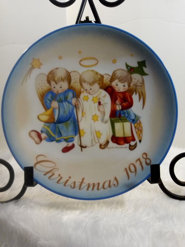 Primary image for Vintage  Heavenly Trio  Christmas 1978 Limited Edition Plate By:  Berta Hummel
