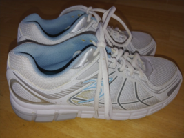 Saucony Gdefy Gravity Defyer Ladies WHITE/GRAY Rubber Sole SHOES-10.5-EUC - £36.07 GBP