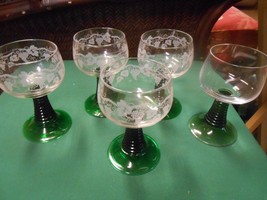 Beautiful Set Of 5 Art Glass Swirl Stem WINE/WATER Etyched Grapes Design Glasses - £15.25 GBP