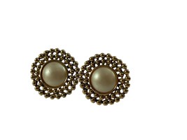 Vintage GJD Ginnie Johansen Earrings Large Button Gold Tone Faux Pearl Clip On - £14.86 GBP