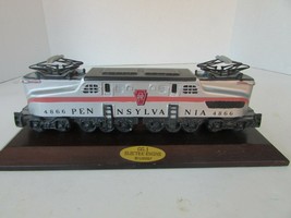 1989 Avon Sculpture Pennsylvania GG-1 By Lionel Trains With Display Base - £11.78 GBP