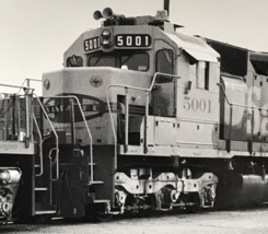 Atchison Topeka &amp; Santa Fe Railway Railroad #5001 SD40U Electromotive Photo - £7.23 GBP