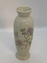 Takahashi Cho-Cho San Francisco porcelain white floral flower vase 6.25&quot; Vintage - £6.98 GBP