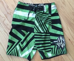 MAUI and SONS Men’s SIZE 26 Board Shorts Green/White/Black. - $13.28
