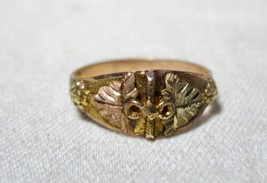 Vintage 10K Black Hills Gold Tri-Tone Leaves Ring Size 7 K1425 - £102.64 GBP