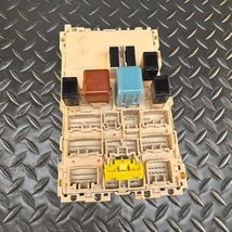 2000-2005 TOYOTA CELICA GT GTS LEFT ENGINE BAY FUSE RELAY BOX P6972 image 13