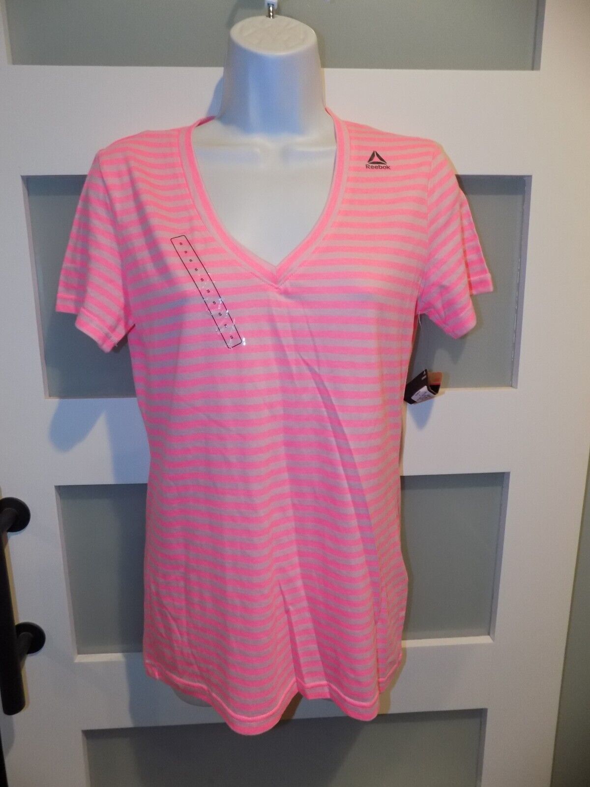Reebok Sport Core Jersey V-Neck Striped Pink T-Shirt Size S Women's NEW