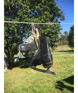 1 Pair Black Vintage  Antique Ice Skates Distressed Leather Skate Shoes - €10,18 EUR