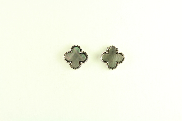 Mini Gray Mother Of Pearl Silver Motif Earrings