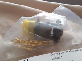 AMPHENOL PT00SE-14-19p MILATARY CONNECTOR CAMERA TO CABLE NEW NOS $29 - £22.86 GBP