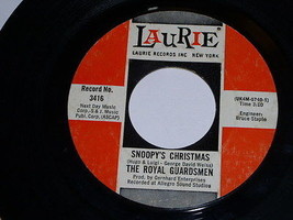 The Royal Guardsmen It Kinda Looks Like Christmas 45 Rpm Record Laurie Label - £15.21 GBP