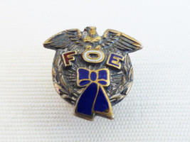 VTG Fraternal Order of Eagles FOE sterling silver enamel tie Tack pin - £14.24 GBP