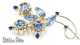 Vintage Rhinestone Flower Brooch with Art Deco Style in Shades of Blue - £22.71 GBP