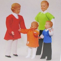 Dressed Doll Family of 4 Caco 12 3102 Sculpted Hair Flexible Dollhouse Miniature - £71.95 GBP