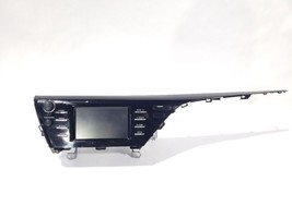 2018 Toyota Camry OEM 86140-06440 Radio With Bezel Has Wear Display And ... - $198.00