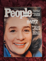 People February 17 1975 Rockefeller Patricia Neal Susan Blakely Barry White - £4.74 GBP