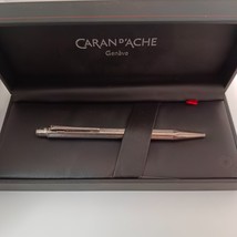 Penna a sfera esagonale placcata argento Caran d&#39;Ache (prodotta in Svizz... - $1,827.14 MXN