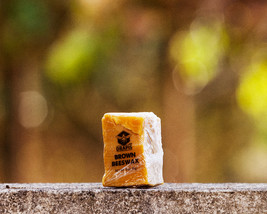DrApis Brown Beeswax 85g (3 oz) bar, raw &amp; unfiltered from beekeeper in Portugal - £2.86 GBP