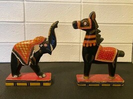 Hand Made &amp; Painted  Wood Elephant Horse Figures approx 5&quot;  - $168.69 MXN