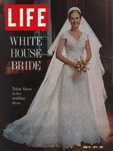 Life magazine - June 18, 1971 - Tricia Nixon in wedding dress cover - £10.26 GBP