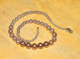 vintage ombre pearl bead beaded necklace - £3.13 GBP