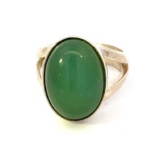 Vintage Signed DTR 925 Sterling Silver Oval Green Stone Chrysoprase Ring 8 1/4 - £43.42 GBP